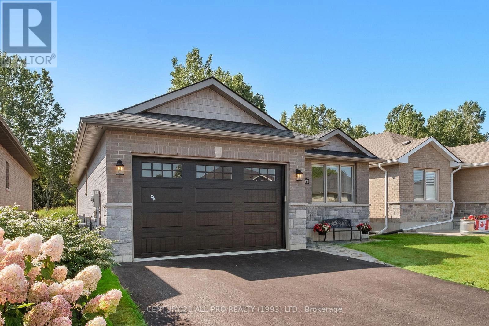 76 Royal Gala Drive, Brighton, Ontario  K0K 1H0 - Photo 2 - X12348897