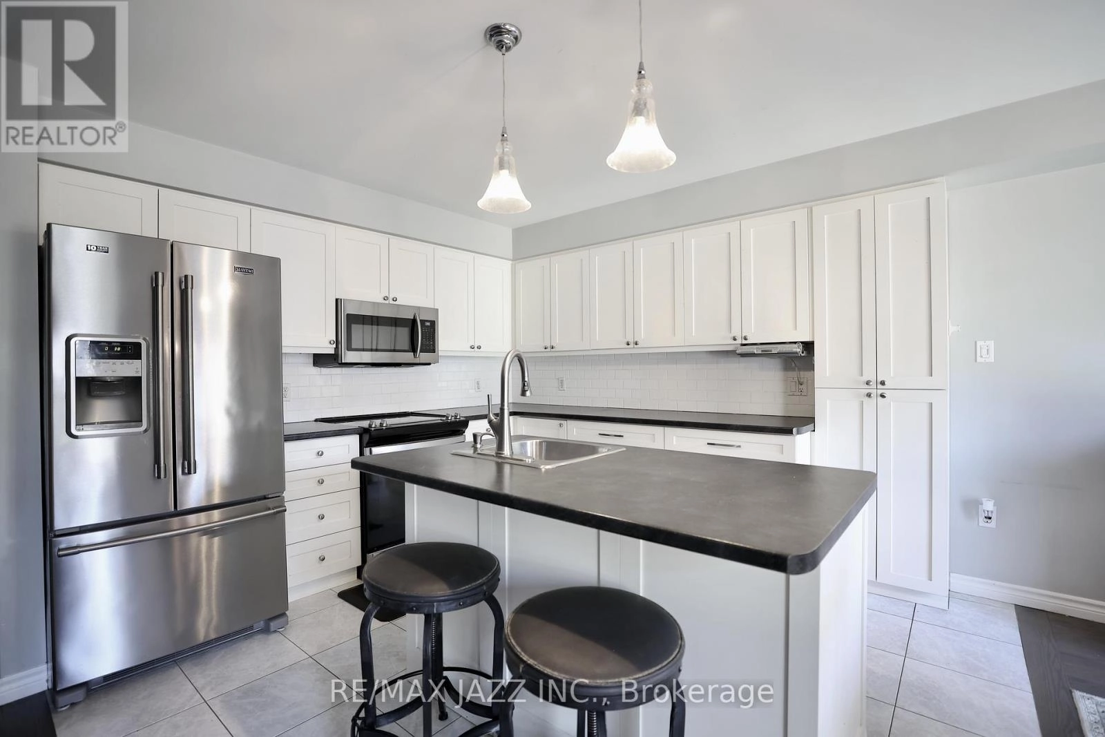 66 Kilgannon Avenue, Clarington, Ontario  L1E 3E2 - Photo 2 - E12352197
