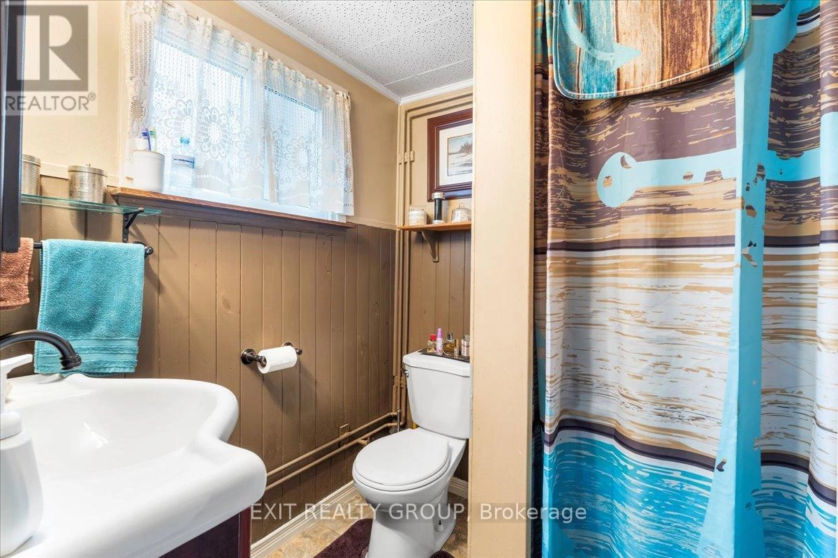 82 Canal Road, Trent Hills, Ontario K0L 1L0 - Photo 18 - X12352313