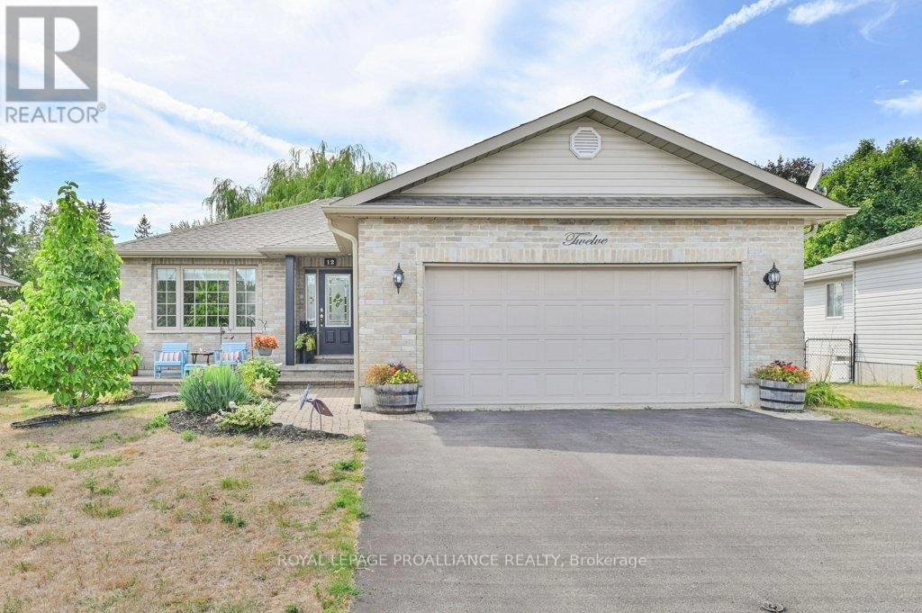 12 Stonegate Crescent, Quinte West, Ontario  K0K 2C0 - Photo 2 - X12352412
