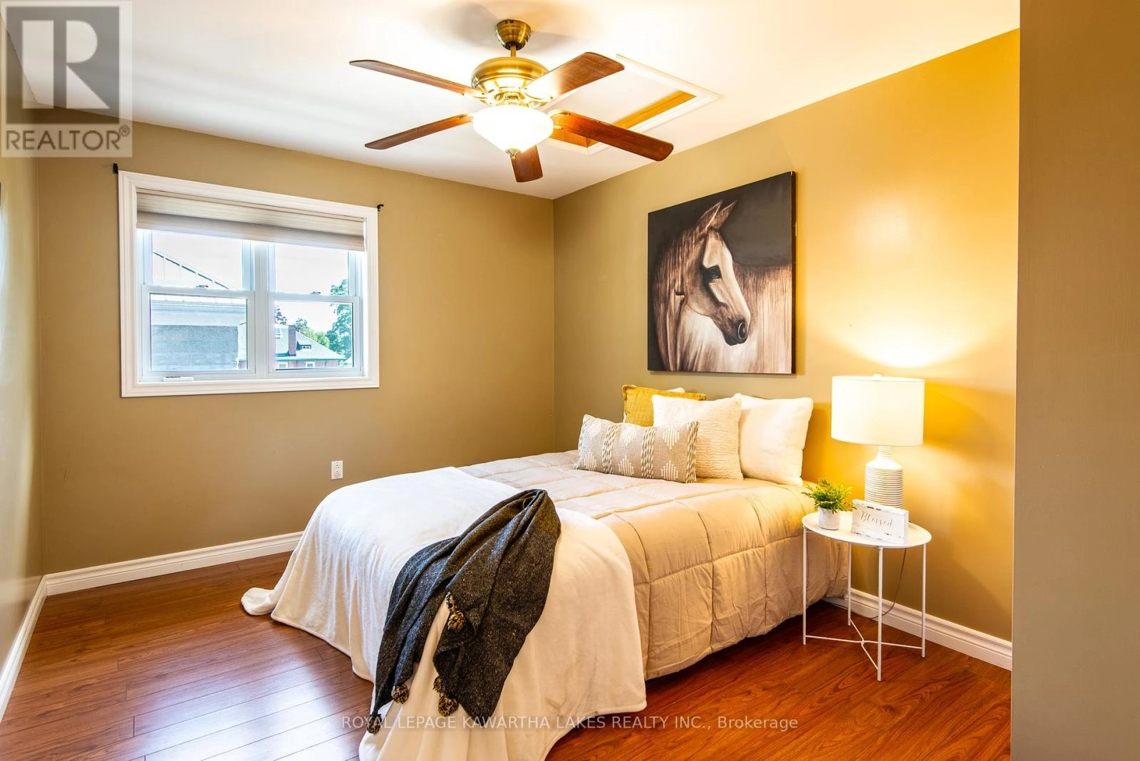 91 Glenelg Street W, Kawartha Lakes, Ontario K9V 2V8 - Photo 14 - X12352452