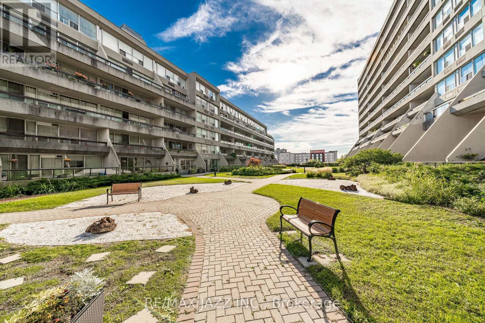 1214 - 55 William Street E, Oshawa, Ontario  L1G 7C9 - Photo 1 - E12352587