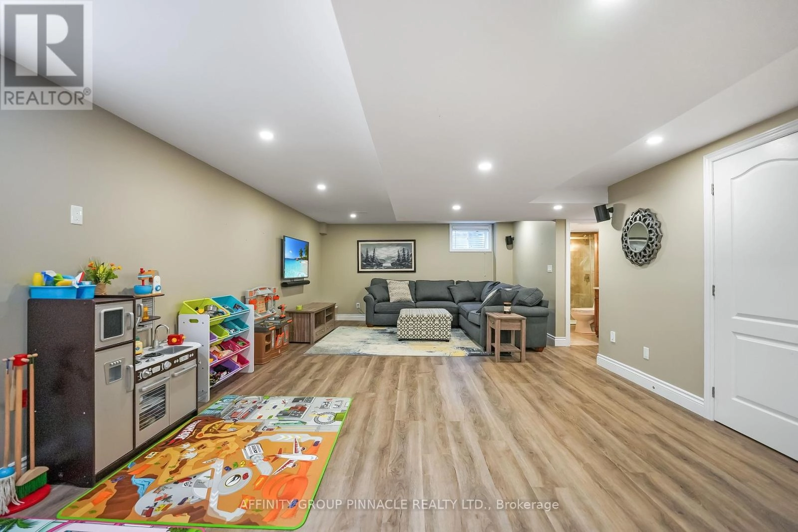 7 Brackendale Trail, Kawartha Lakes, Ontario K9V 0M2 - Photo 30 - X12352512