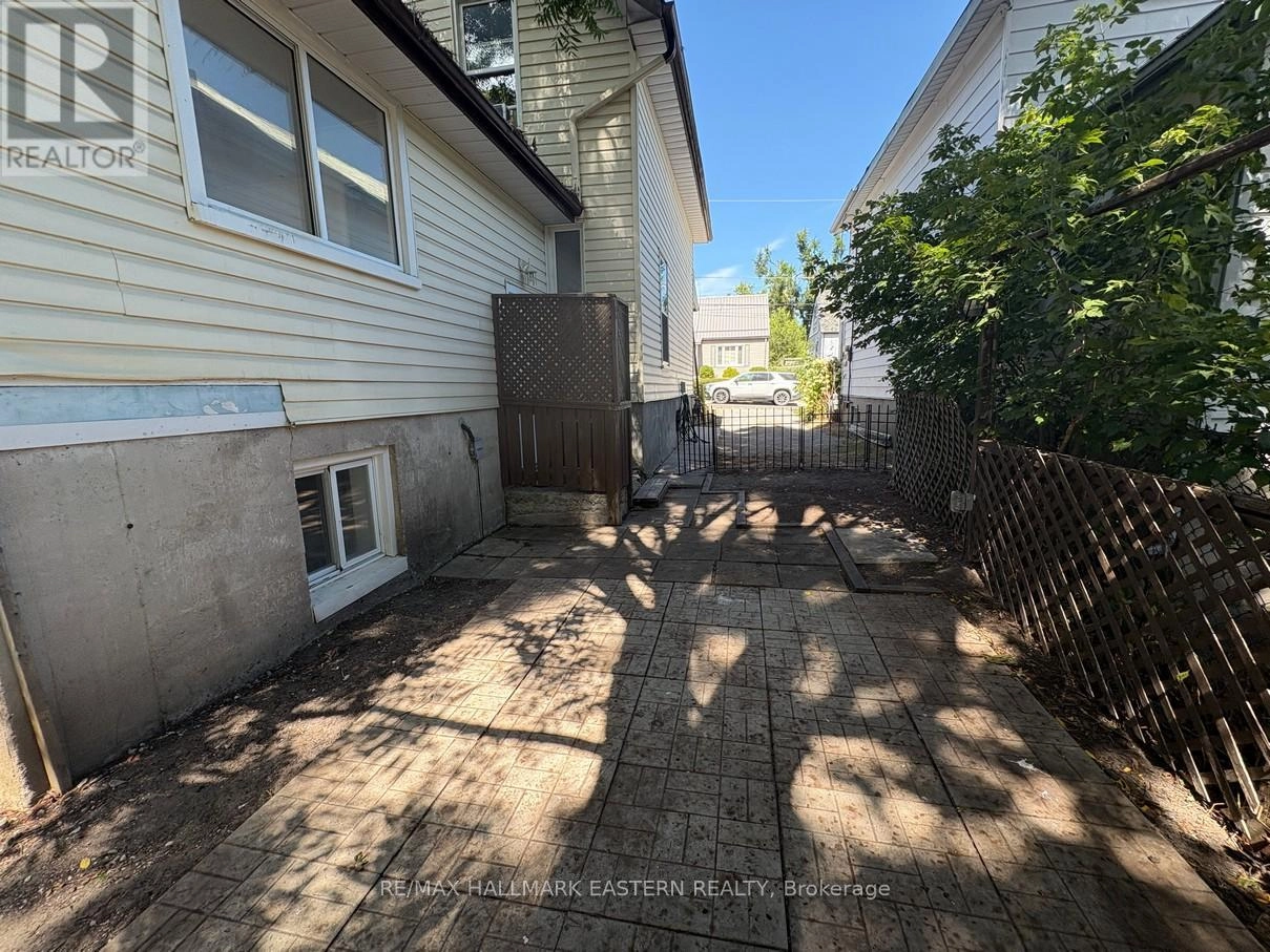 #1 - 581 Paterson Street, Peterborough Central, Ontario K9J 4P9 - Photo 13 - X12352547