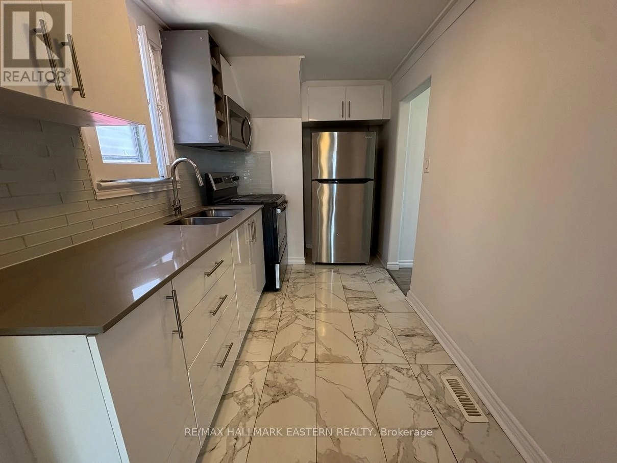 #1 - 581 Paterson Street, Peterborough Central, Ontario K9J 4P9 - Photo 4 - X12352547