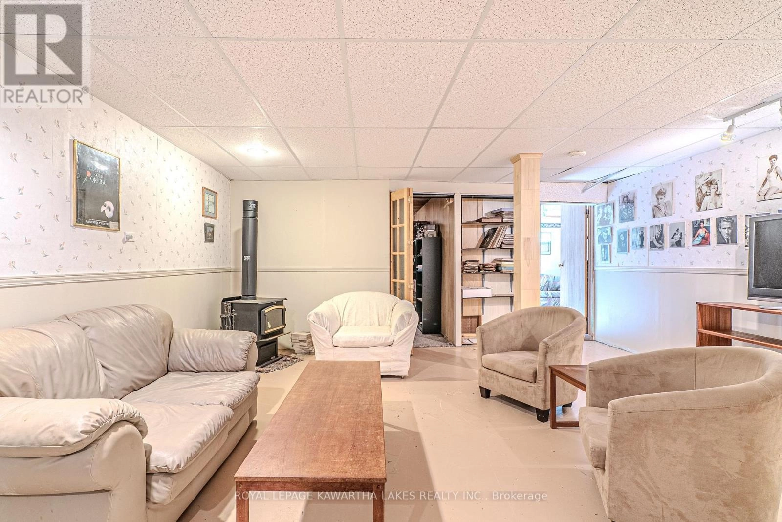 518 Balsam Lake Drive, Kawartha Lakes, Ontario K0M 2B0 - Photo 28 - X12352603