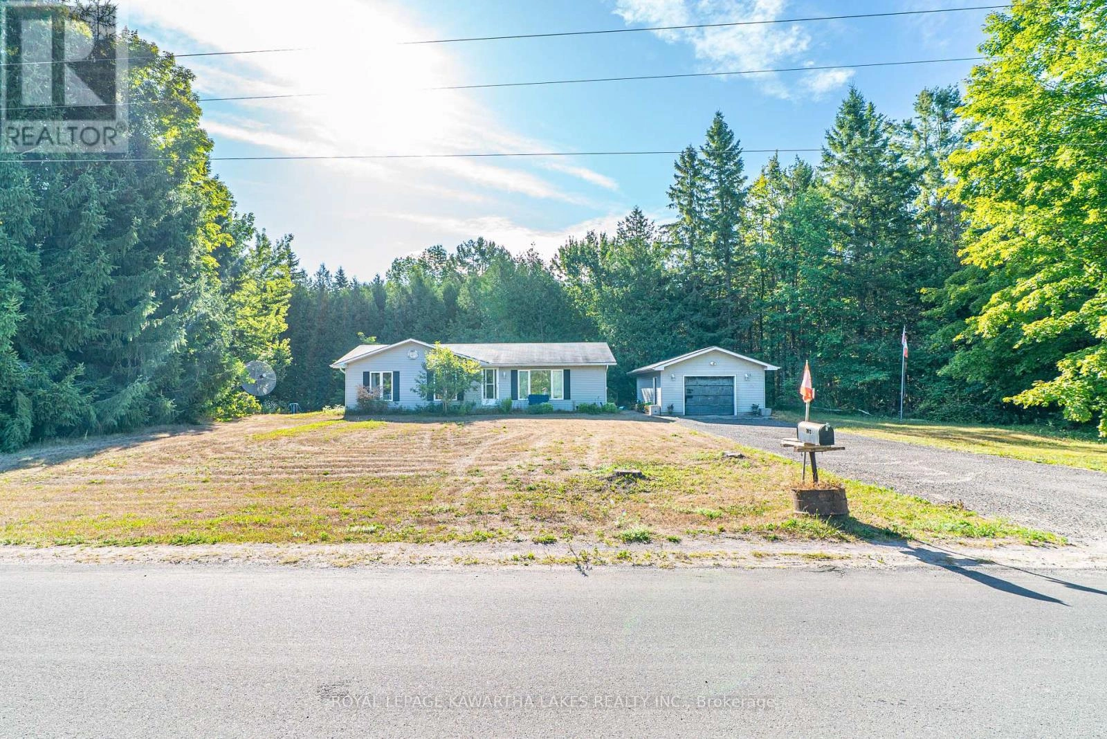 518 Balsam Lake Drive, Kawartha Lakes, Ontario K0M 2B0 - Photo 5 - X12352603