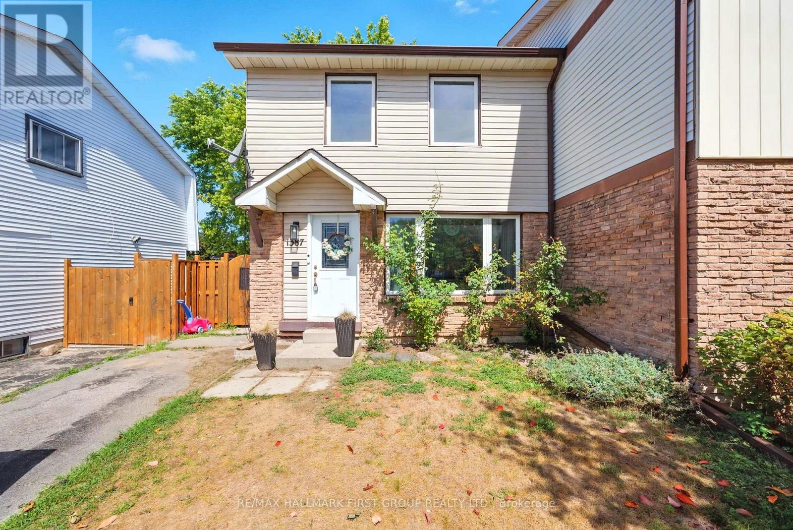 Upper - 1387 Largo Crescent, Oshawa, Ontario  L1G 7E4 - Photo 1 - E12352651