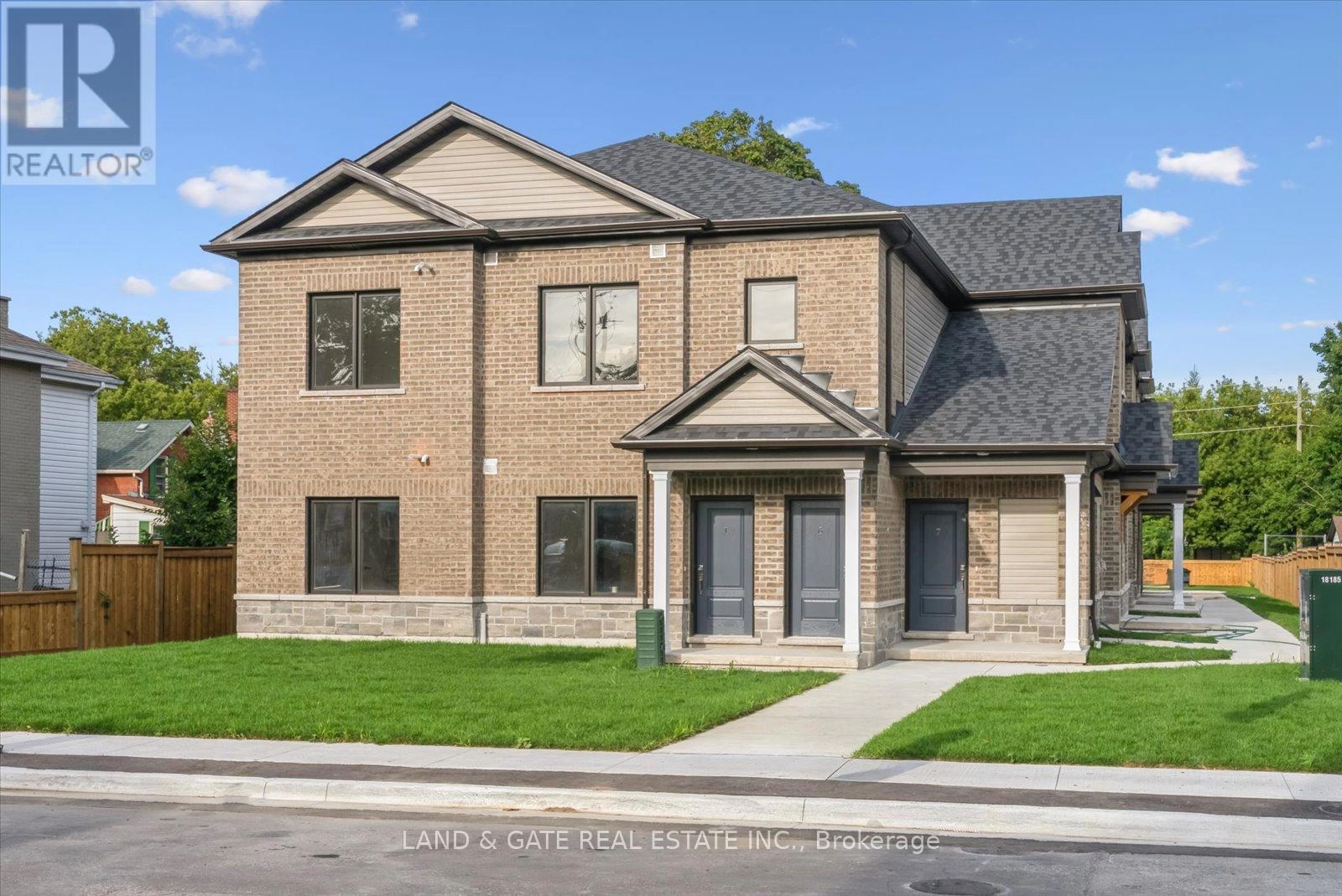 3 - 223 Albert Street, Oshawa, Ontario  L1H 4R6 - Photo 1 - E12352920