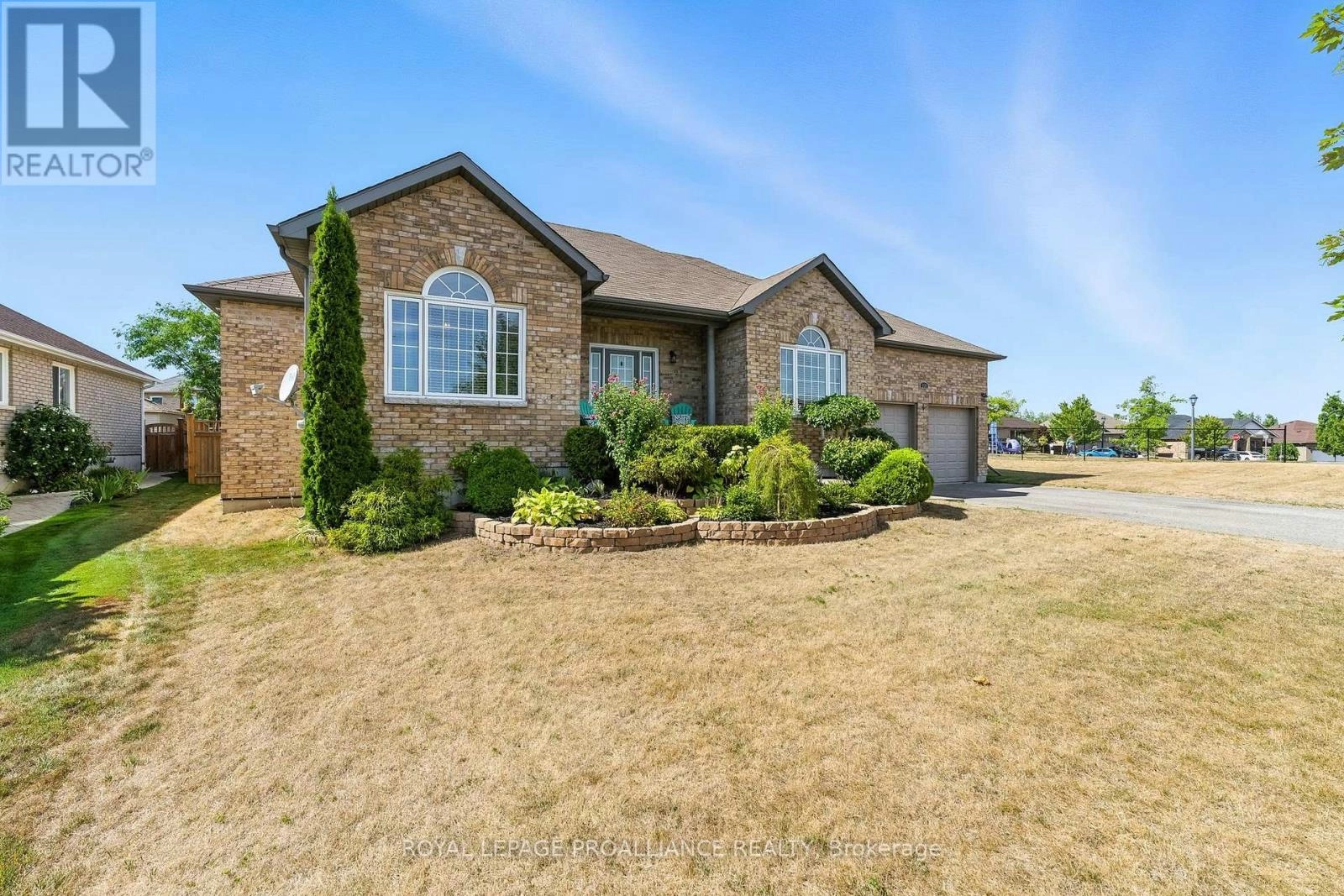 278 Ivey Crescent, Cobourg, Ontario  K9A 5X3 - Photo 2 - X12352891