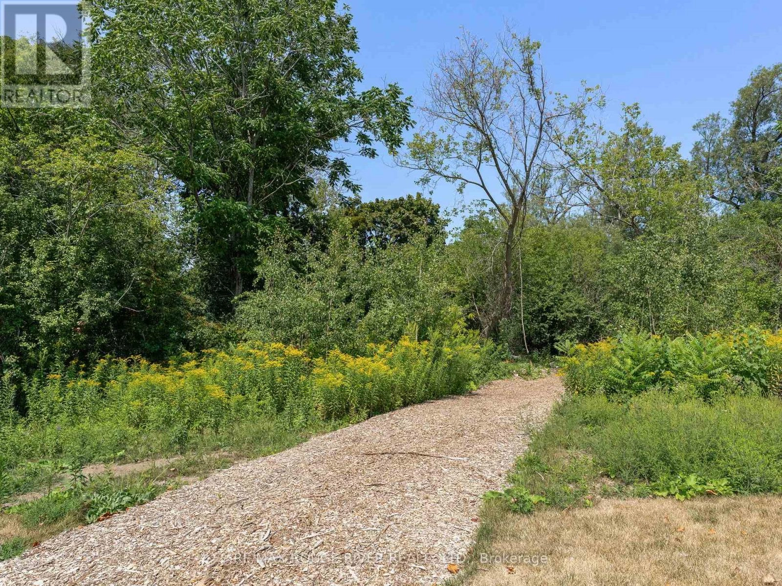 5-1000 D'arcy Street, Cobourg, Ontario K9A 4B6 - Photo 9 - X12352642