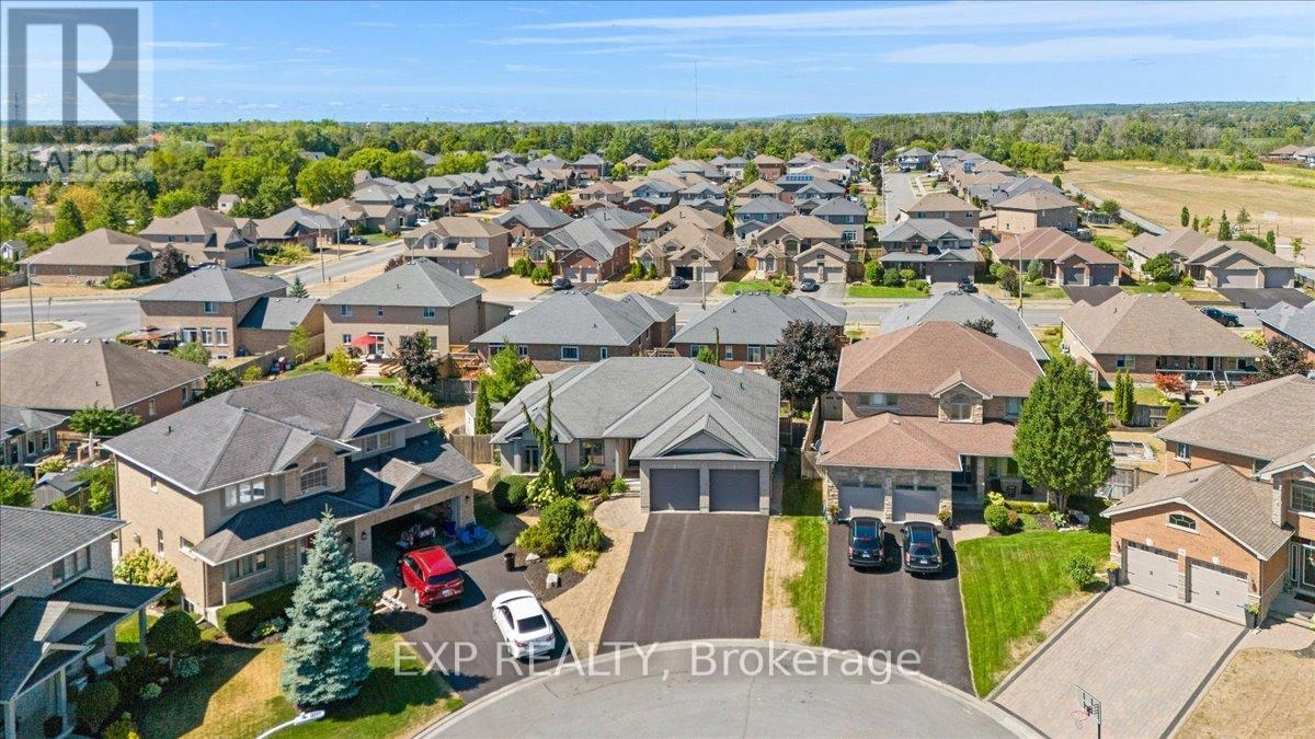 79 Hanover Court, Belleville, Ontario  K8N 0B1 - Photo 2 - X12353038