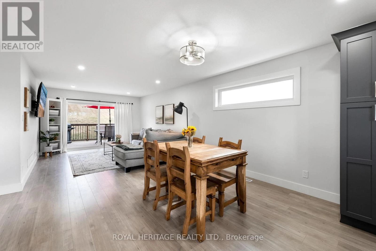 39 Caleb Crescent, Quinte West, Ontario K0K 2C0 - Photo 12 - X12353140