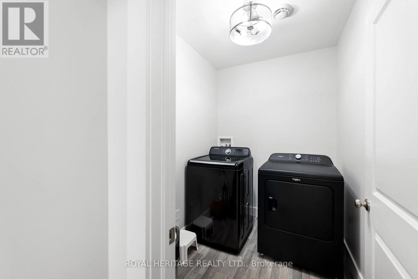 39 Caleb Crescent, Quinte West, Ontario K0K 2C0 - Photo 34 - X12353140