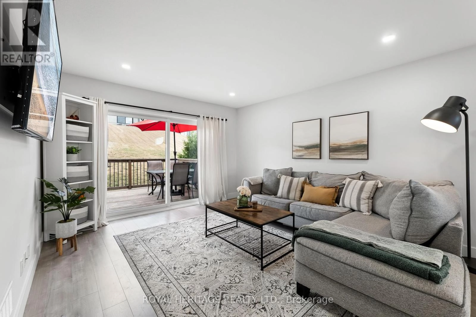 39 Caleb Crescent, Quinte West, Ontario K0K 2C0 - Photo 8 - X12353140