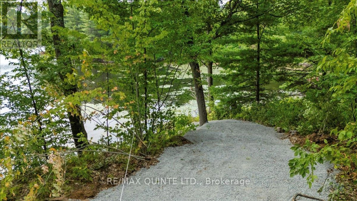 102 Attwood Lane, Frontenac, Ontario  K0H 1T0 - Photo 3 - X12328476