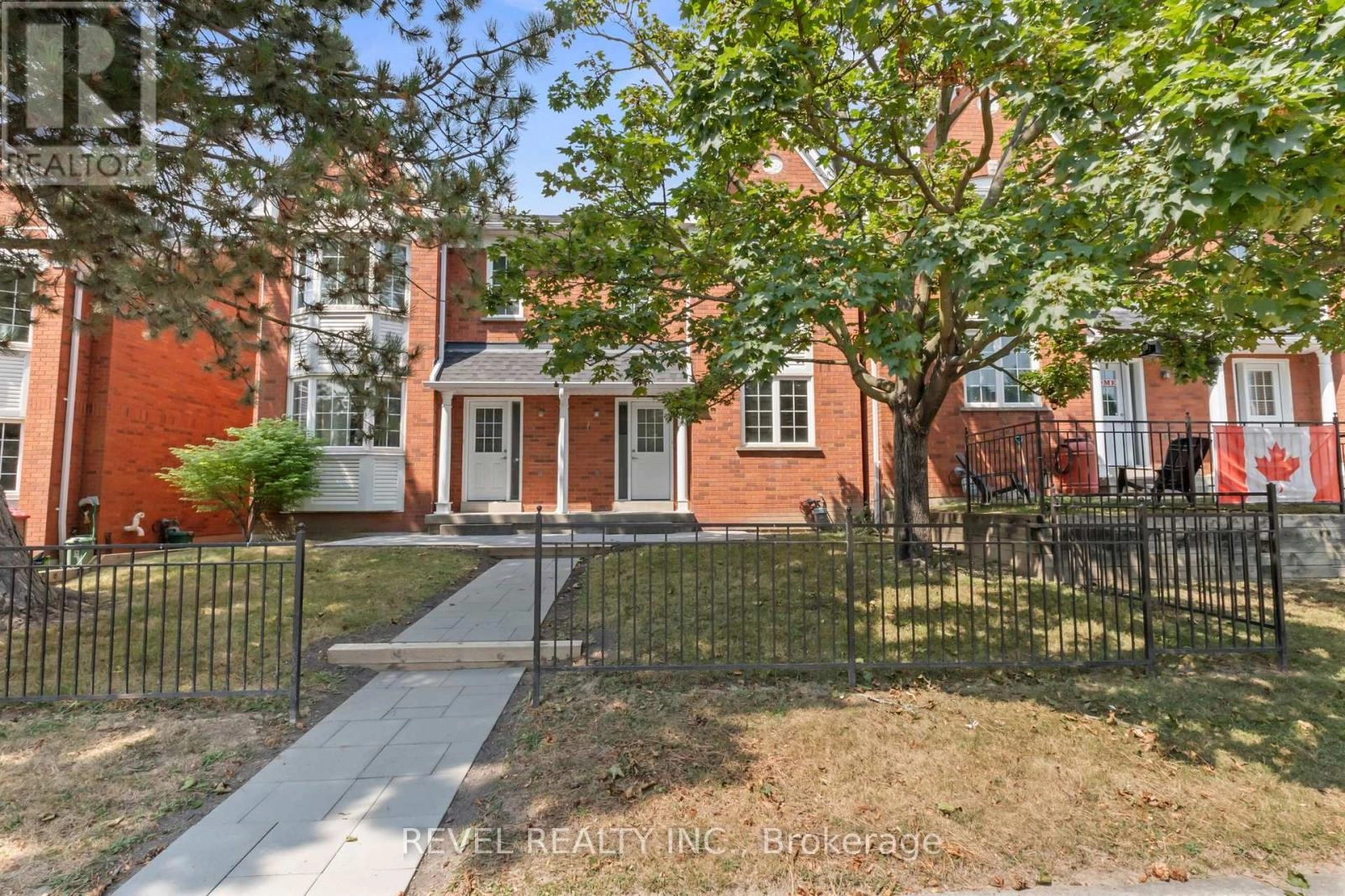 56 - 10 Bassett Boulevard, Whitby, Ontario  L1N 9C4 - Photo 3 - E12353969