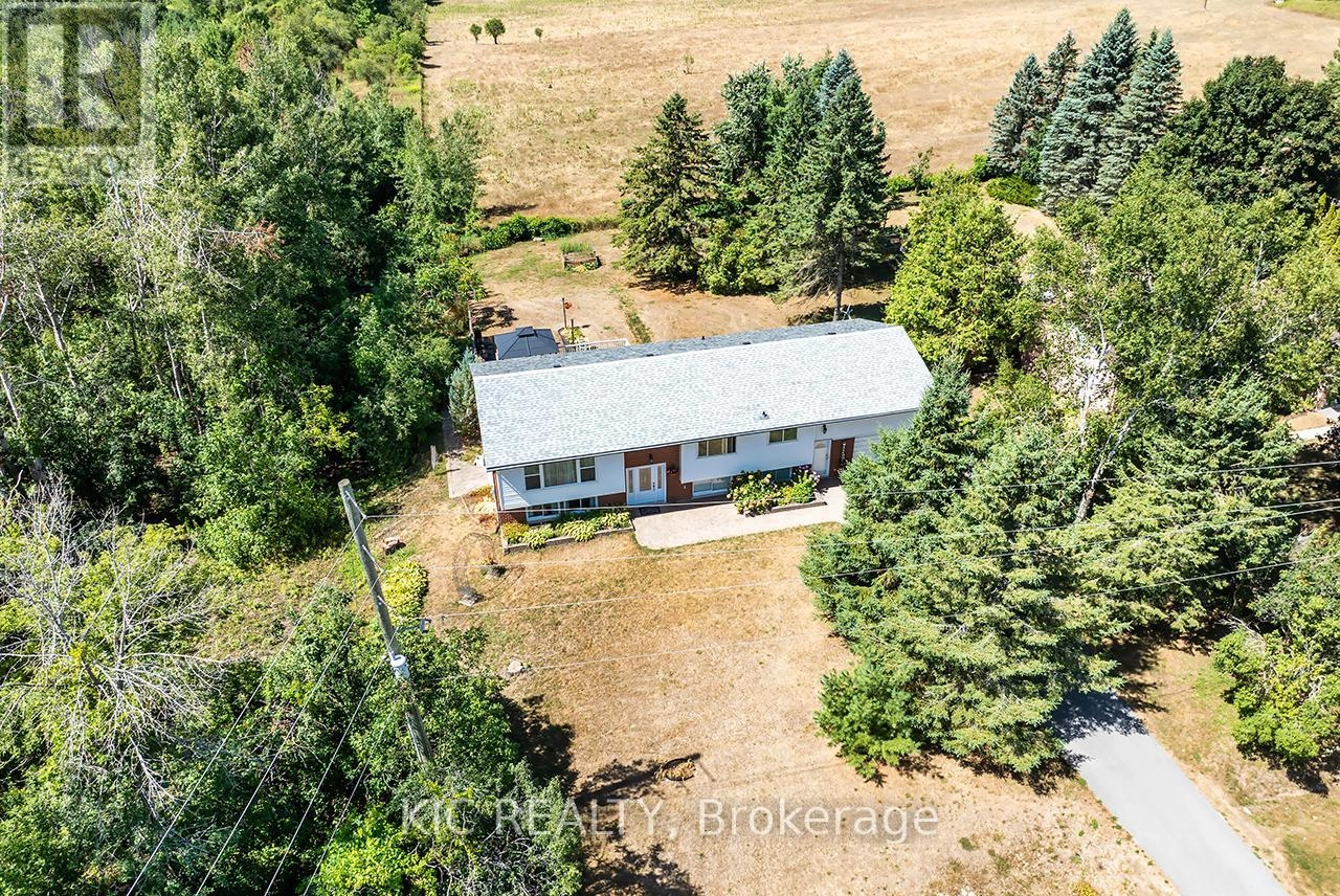 812 Frank Hill Road, Kawartha Lakes, Ontario  K9J 6X3 - Photo 2 - X12354331