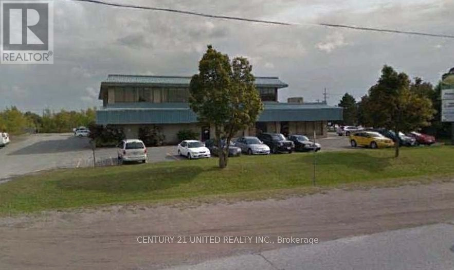 13 - 637 The Queensway, Peterborough South, Ontario  K9J 7J6 - Photo 1 - X12126392