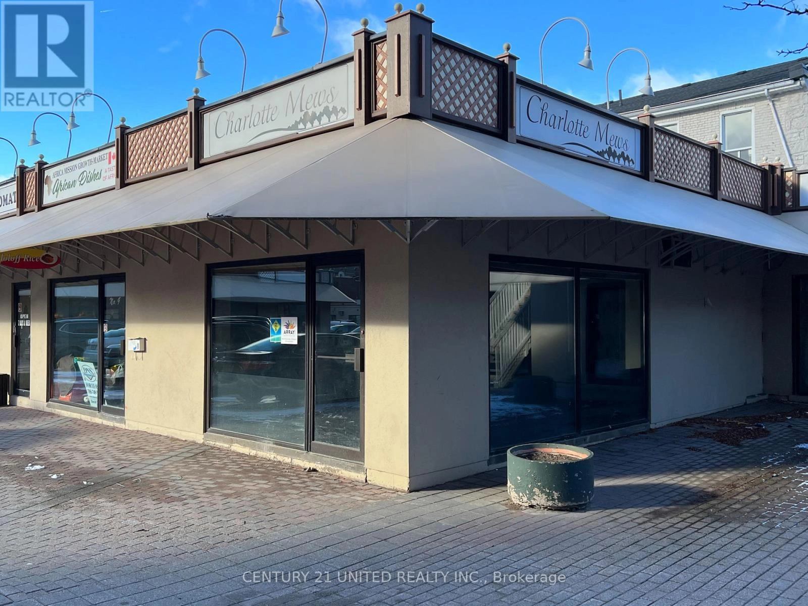10 - 193 Simcoe Street, Peterborough Central, Ontario  K9H 2H6 - Photo 1 - X12228326