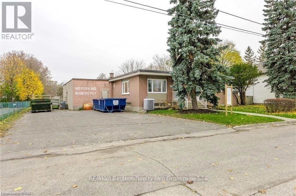 71 PRINCESS STREET, Peterborough, Ontario