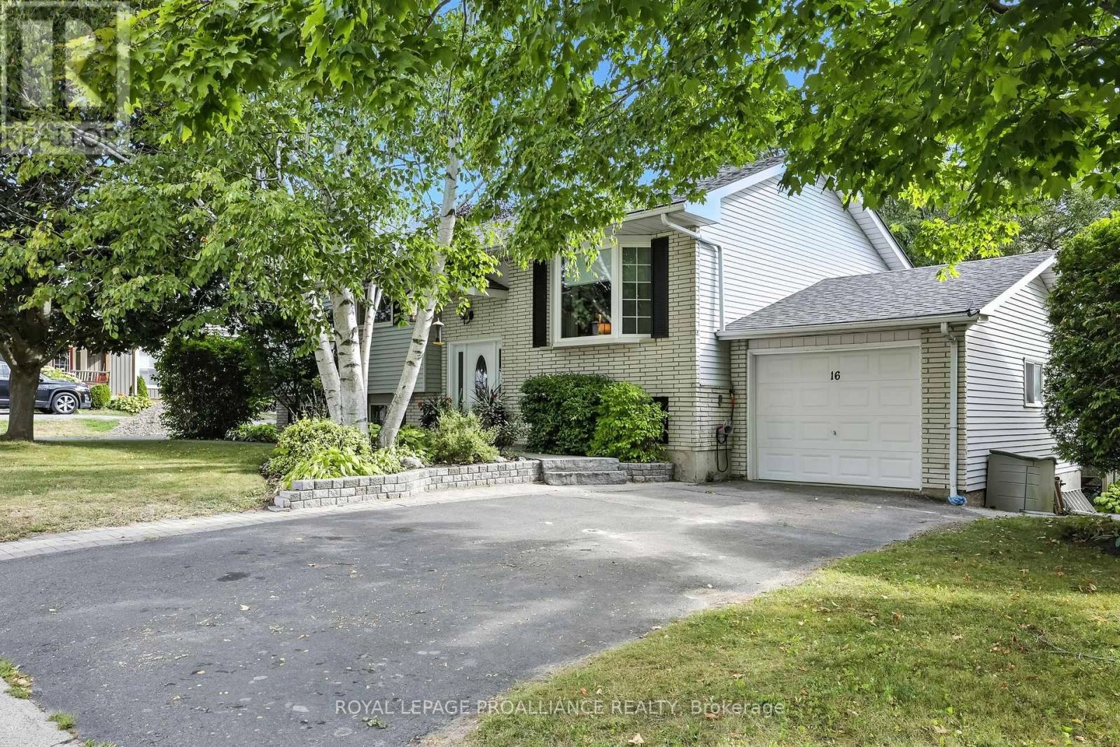 16 Durham Street N, Cramahe, Ontario  K0K 1S0 - Photo 2 - X12355105