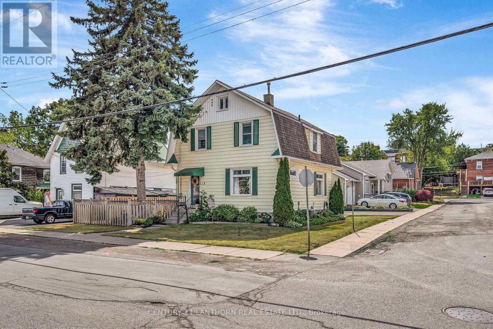 26 Everett Street, Belleville, Ontario  K8P 3J9 - Photo 2 - X12356303