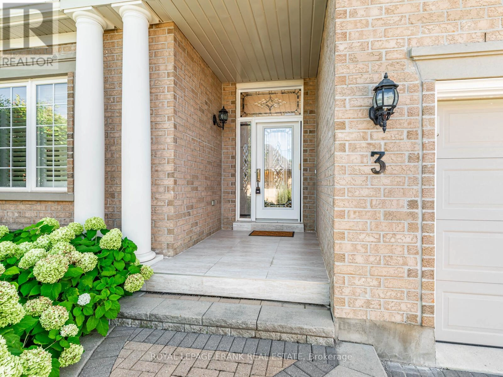 3 Little Ben, Whitchurch-Stouffville, Ontario  L4A 0K5 - Photo 2 - N12356599