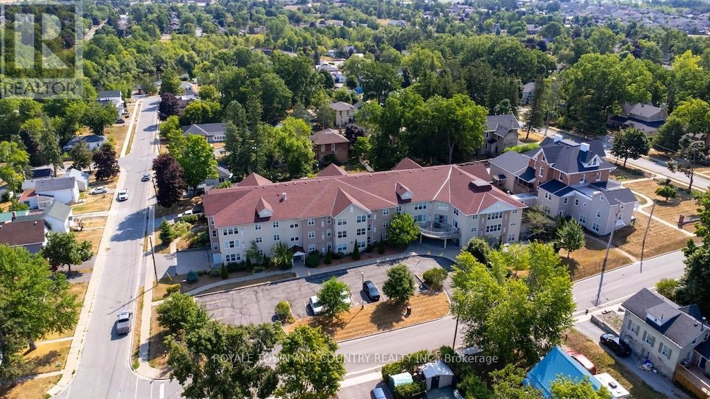302 - 8 Huron Street, Kawartha Lakes, Ontario  K9V 6K3 - Photo 1 - X12356844