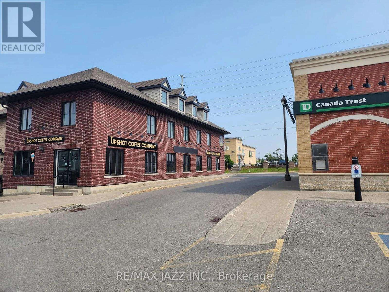 1 - 16 Winchester Road, Whitby, Ontario  L1M 2J7 - Photo 1 - E12357120