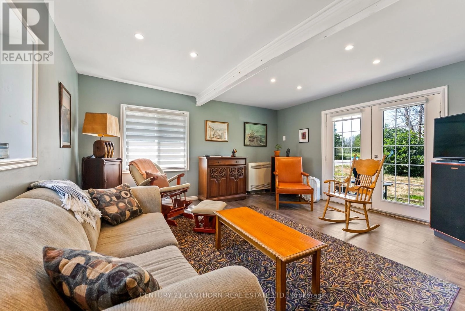 43 Stanley Street, Prince Edward County, Ontario  K0K 1G0 - Photo 3 - X12357200