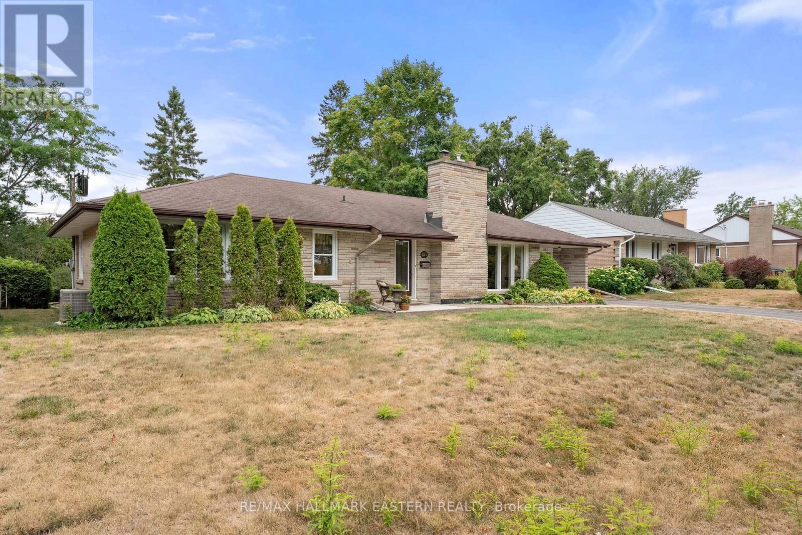 883 Kensington Drive, Peterborough, Ontario  K9J 6J8 - Photo 2 - X12357254