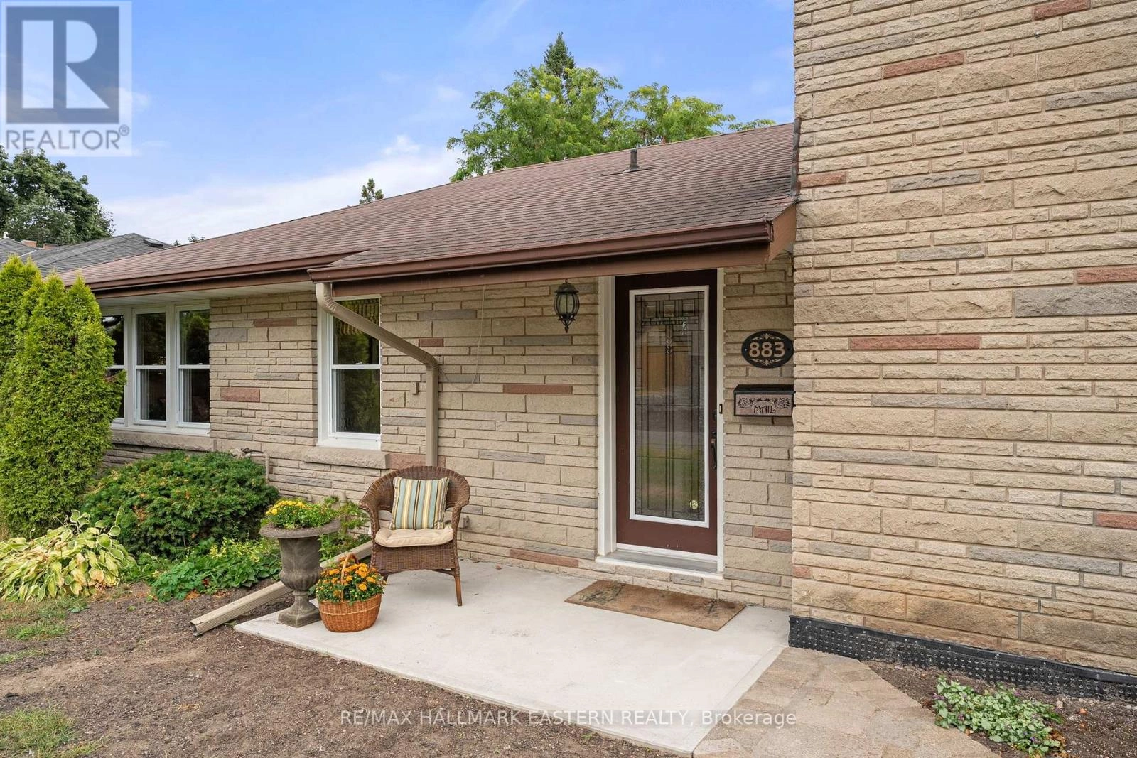 883 Kensington Drive, Peterborough, Ontario  K9J 6J8 - Photo 3 - X12357254