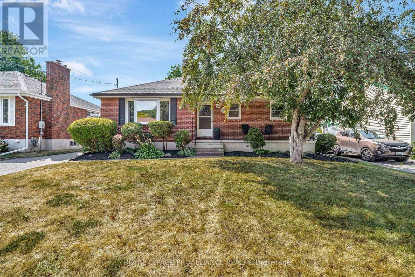 91 Southview Avenue, Belleville, Ontario  K8N 2J8 - Photo 1 - X12357279