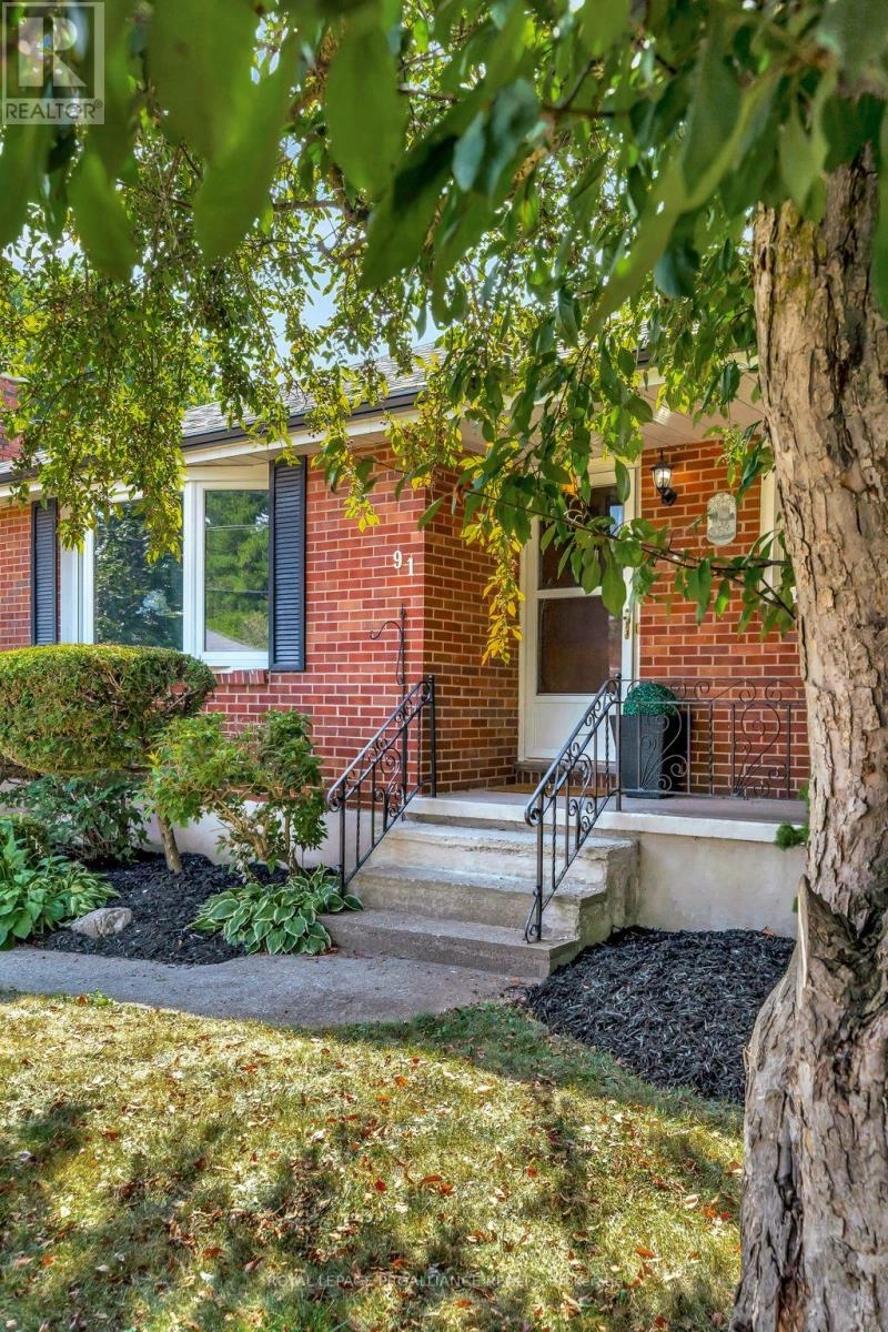 91 Southview Avenue, Belleville, Ontario  K8N 2J8 - Photo 3 - X12357279
