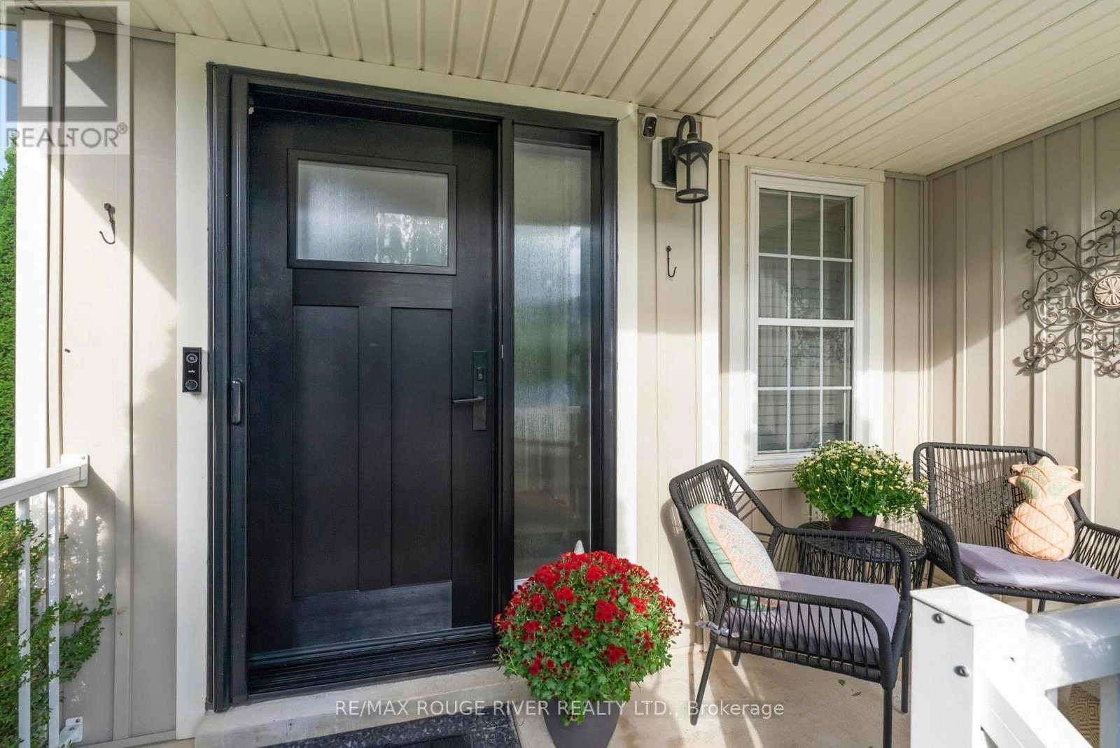 53 Cranborne Crescent, Whitby, Ontario  L1M 2M1 - Photo 2 - E12357381