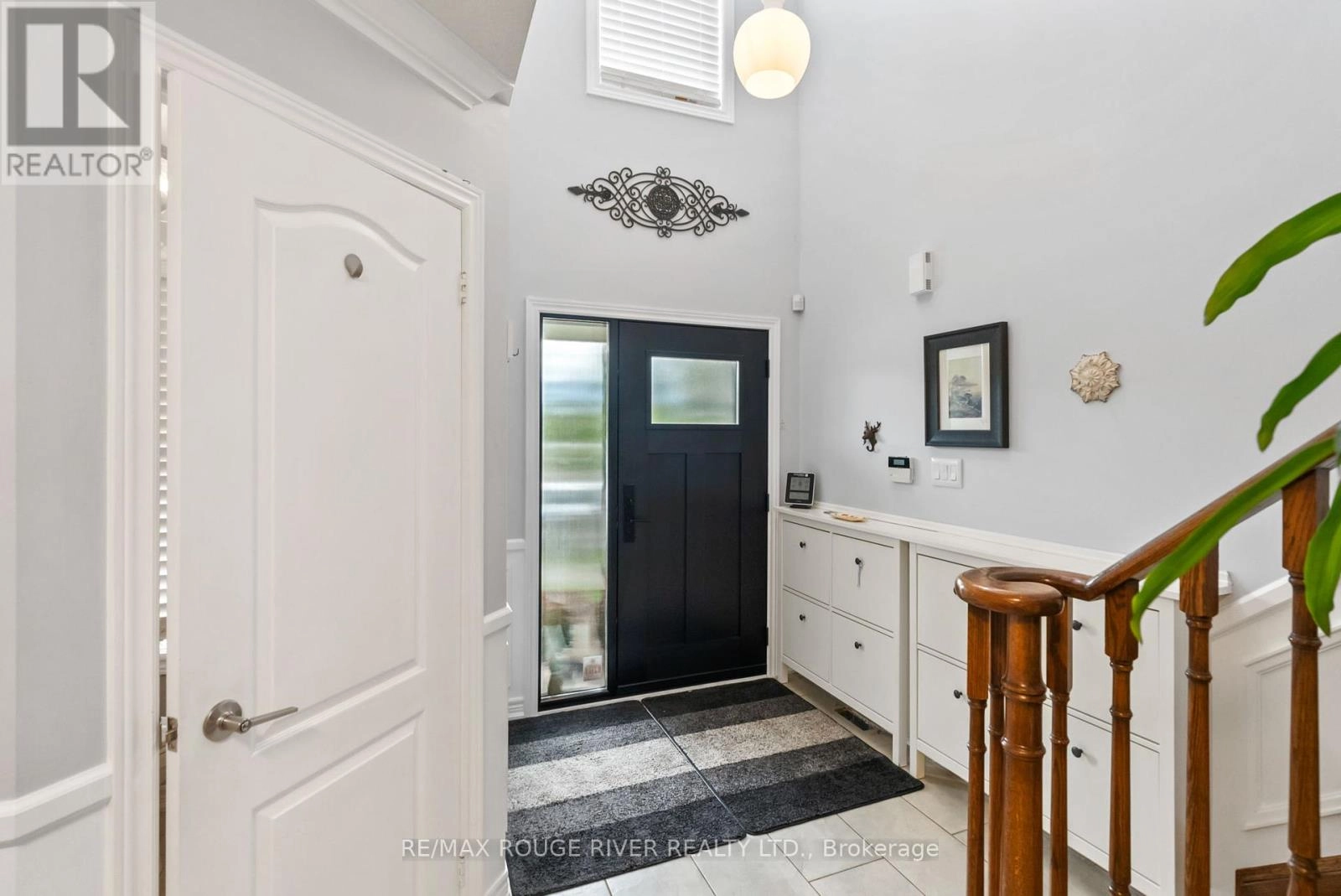 53 Cranborne Crescent, Whitby, Ontario  L1M 2M1 - Photo 3 - E12357381