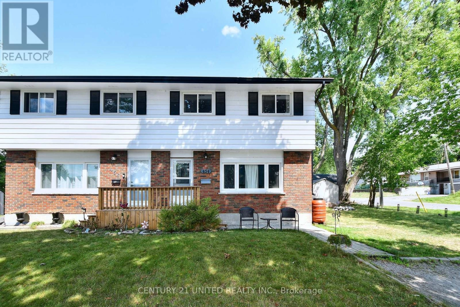 454 Southpark Drive, Peterborough South, Ontario  K9J 1C3 - Photo 3 - X12358048