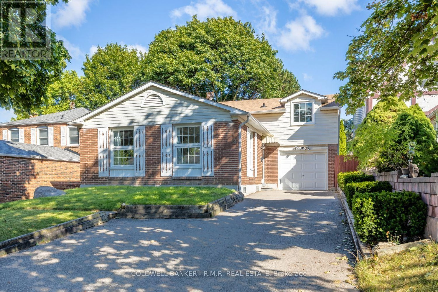 8 Aberfeldy Crescent, Markham, Ontario  L3T 4C2 - Photo 1 - N12358838