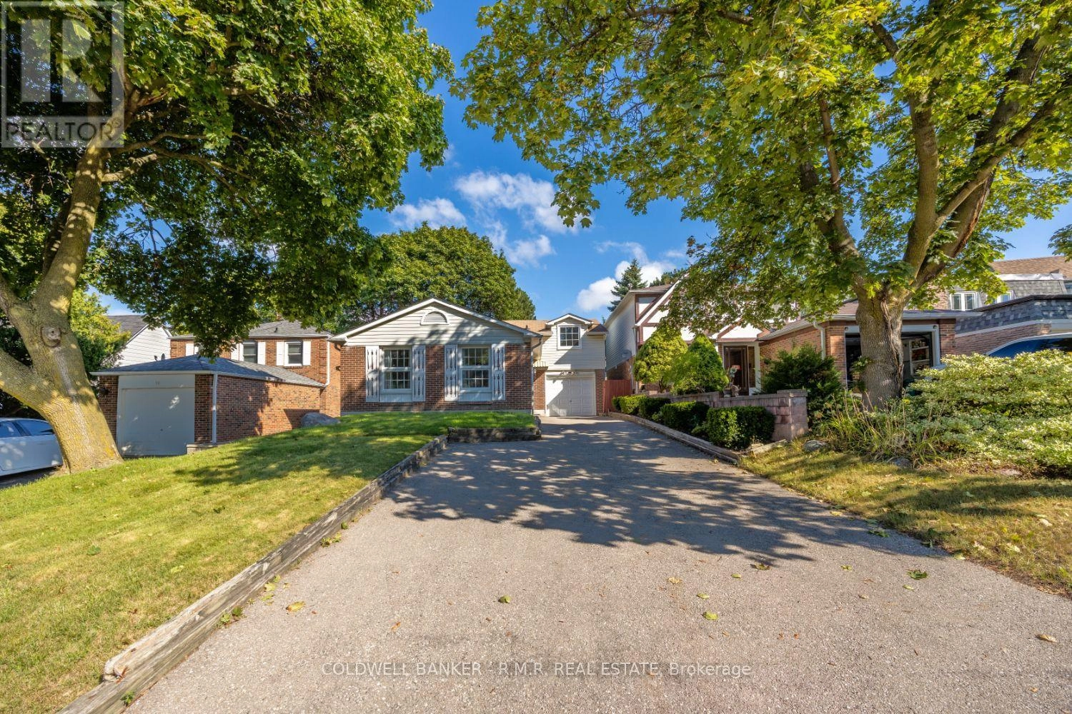 8 Aberfeldy Crescent, Markham, Ontario  L3T 4C2 - Photo 2 - N12358838