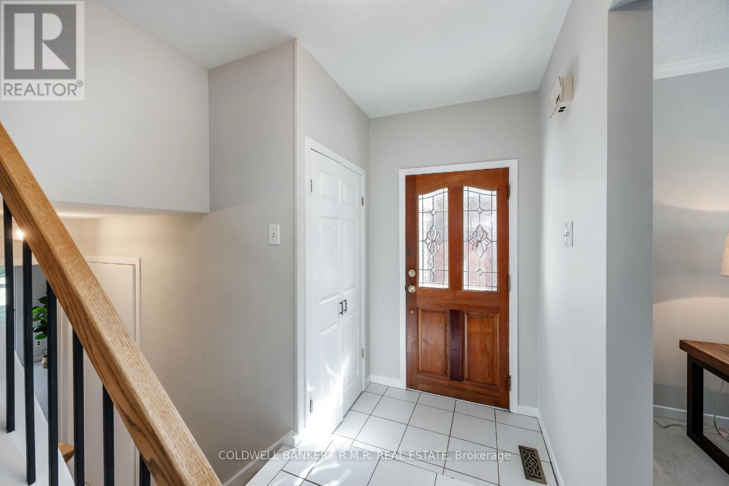 8 Aberfeldy Crescent, Markham, Ontario  L3T 4C2 - Photo 3 - N12358838