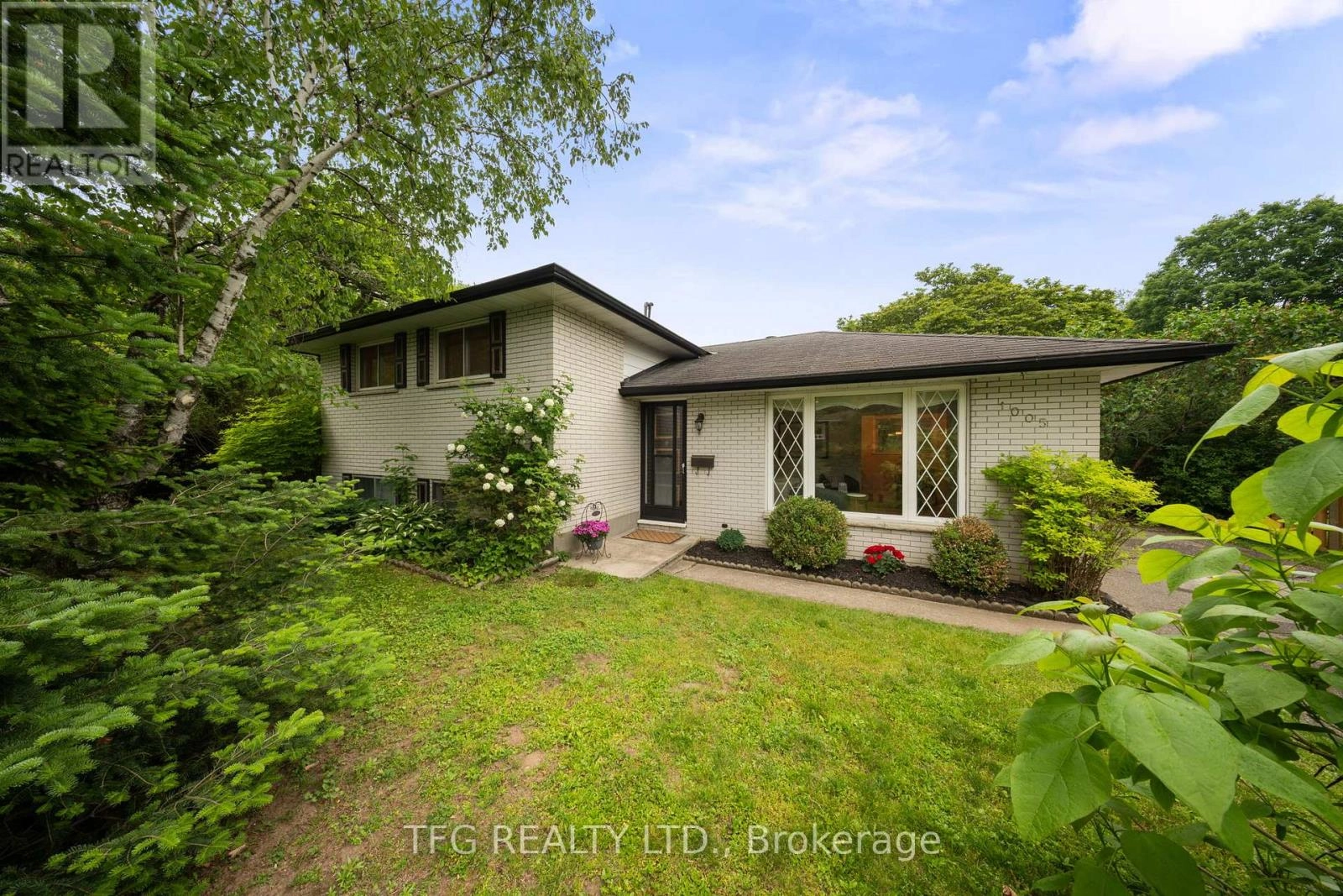 1005 Everton Road, Midland, Ontario  L4R 5H7 - Photo 1 - S12358822