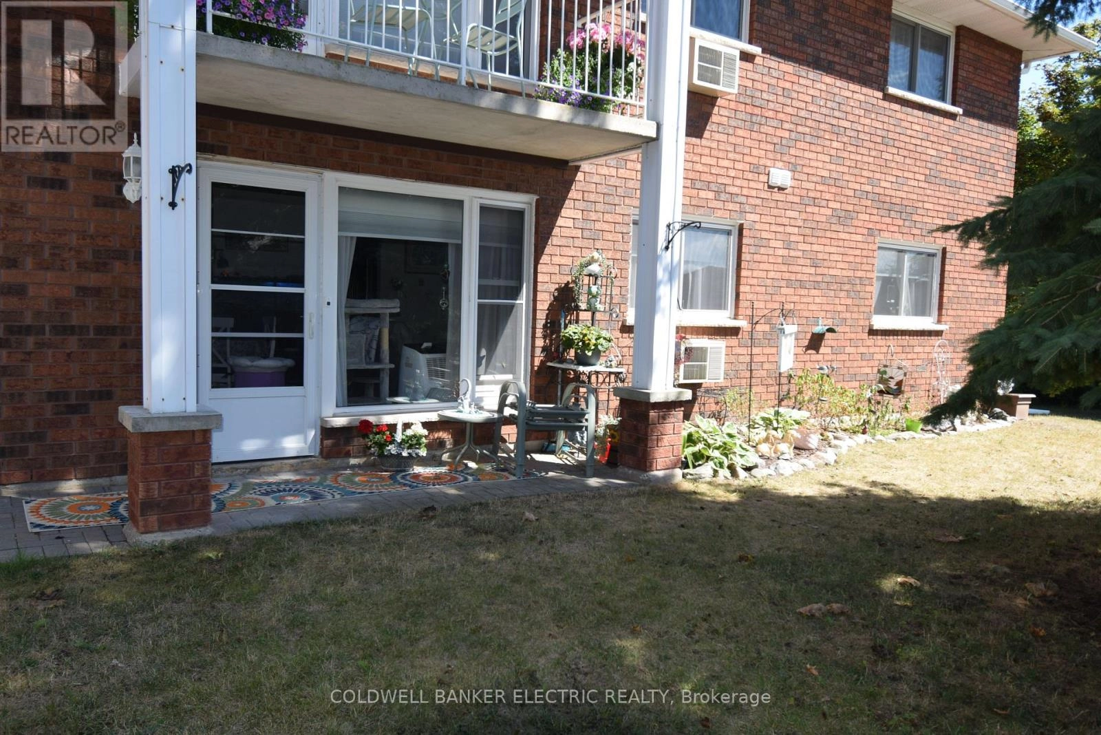 104 - 2418 Mountland Drive, Peterborough, Ontario  K9K 2E2 - Photo 2 - X12358735