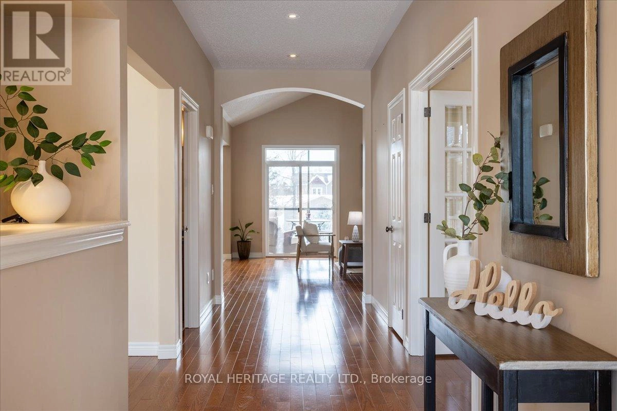 51 South Harbour Drive, Kawartha Lakes, Ontario  K0M 1A0 - Photo 2 - X12359392