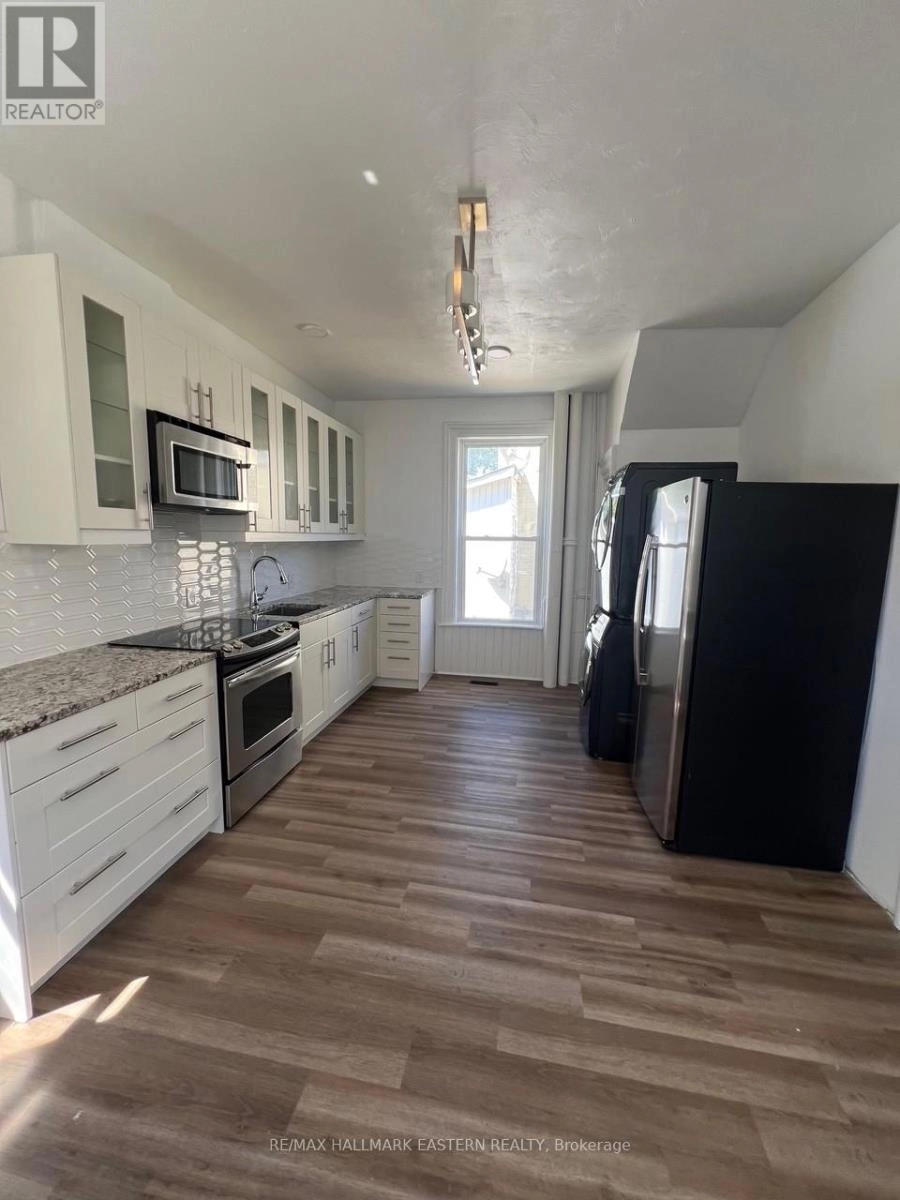 151 Park Place, Peterborough Central, Ontario  K9J 3V8 - Photo 3 - X12359078