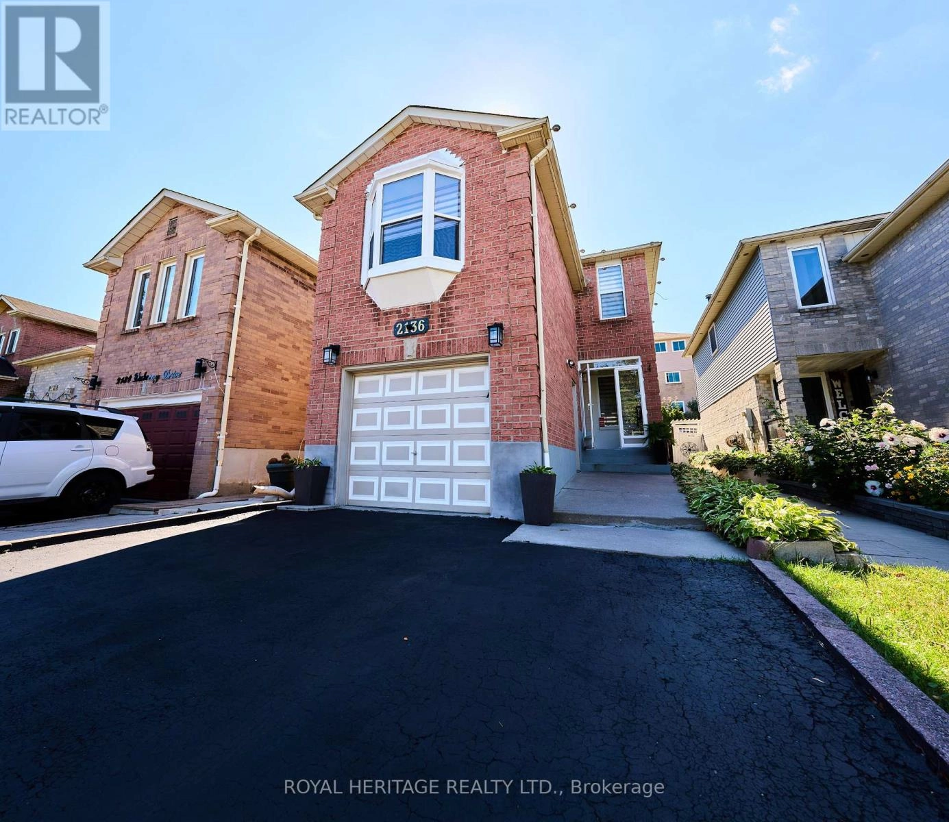 2136 Duberry Drive, Pickering, Ontario  L1X 2A5 - Photo 2 - E12359952