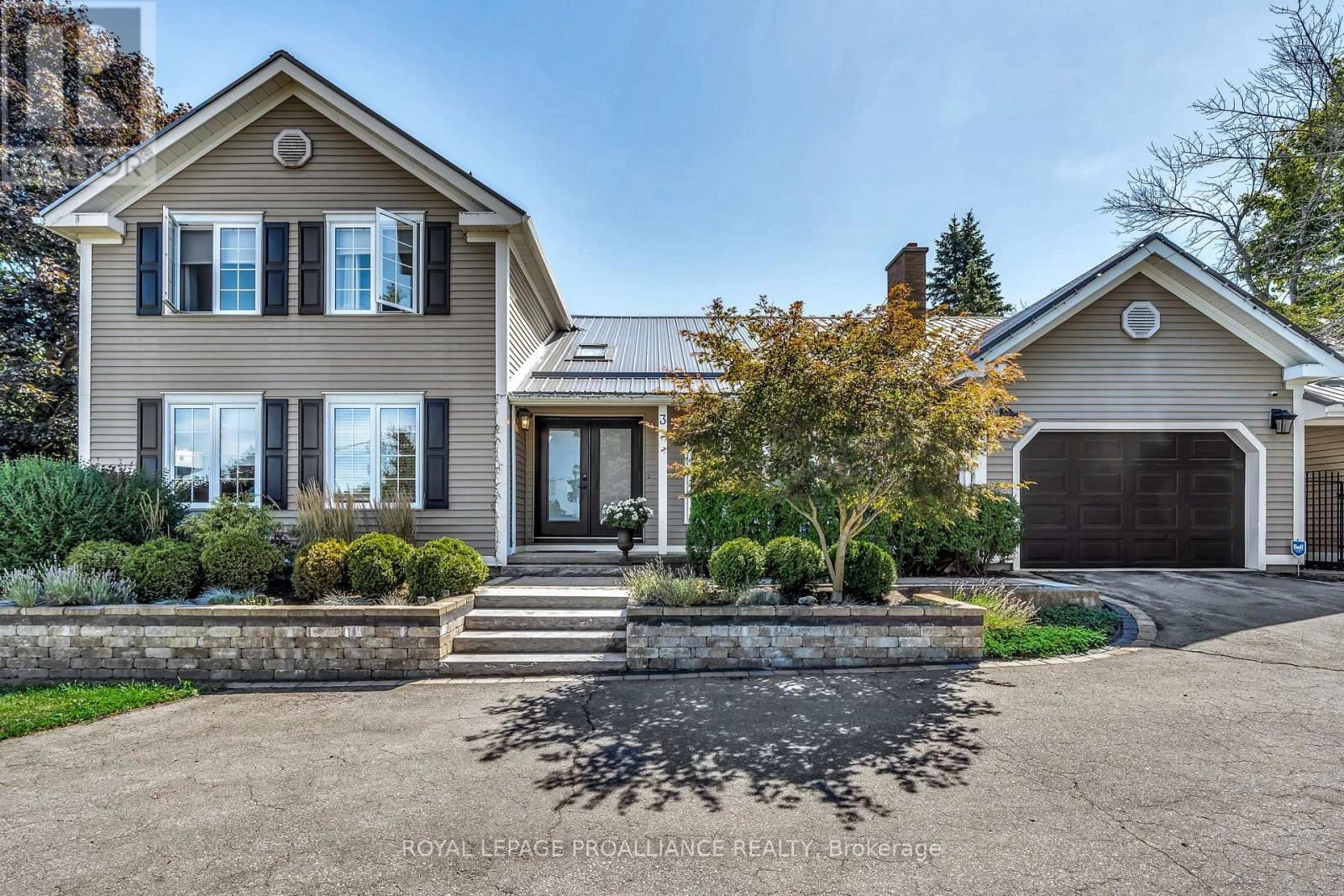 3 WESLEY ACRES ROAD, Prince Edward County, Ontario