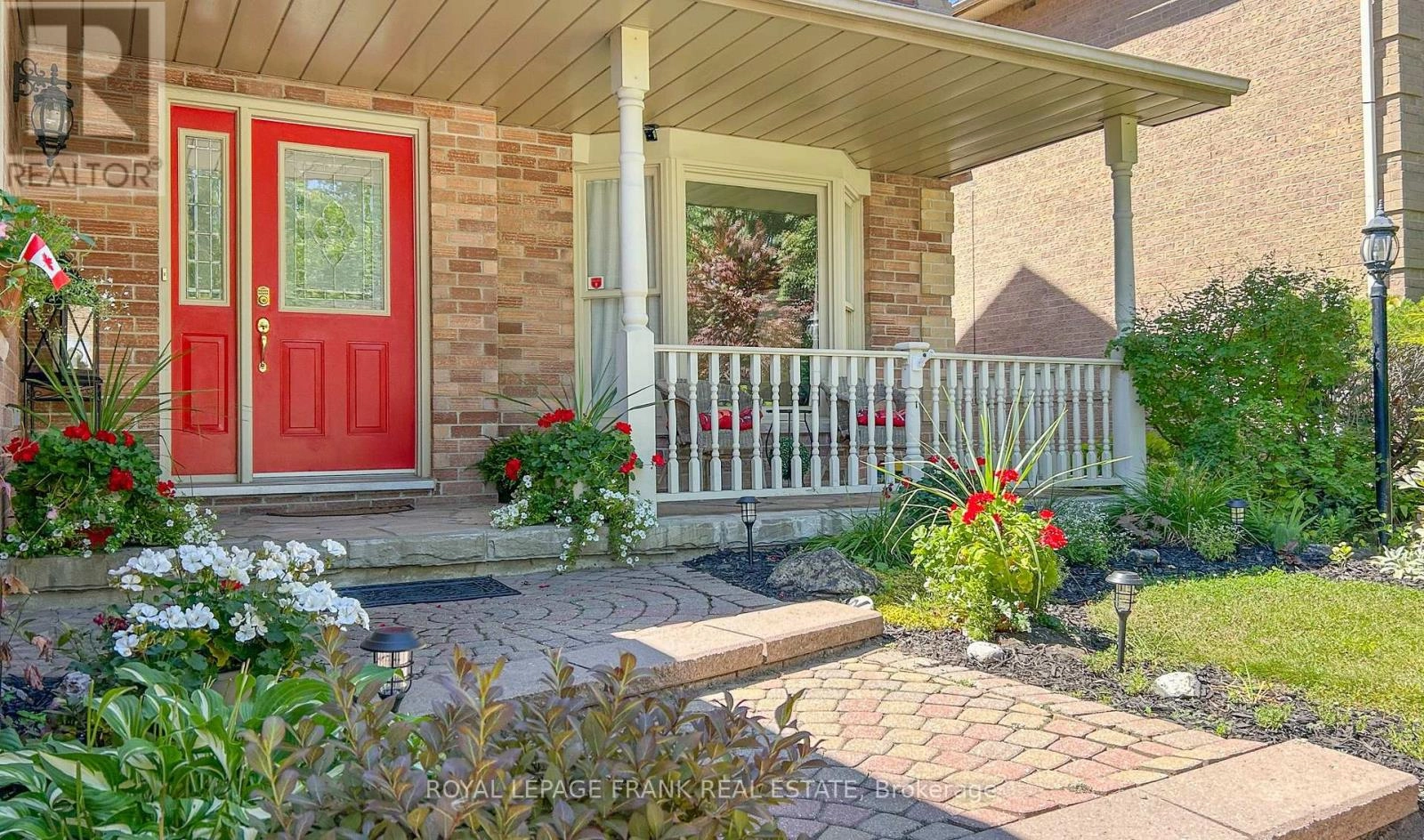 61 Allayden Drive, Whitby, Ontario  L1P 1L5 - Photo 2 - E12360349