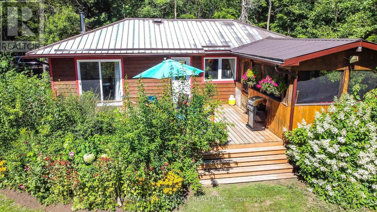 1025 Nystedt Lane, Minden Hills, Ontario  K0M 2A1 - Photo 2 - X12361213