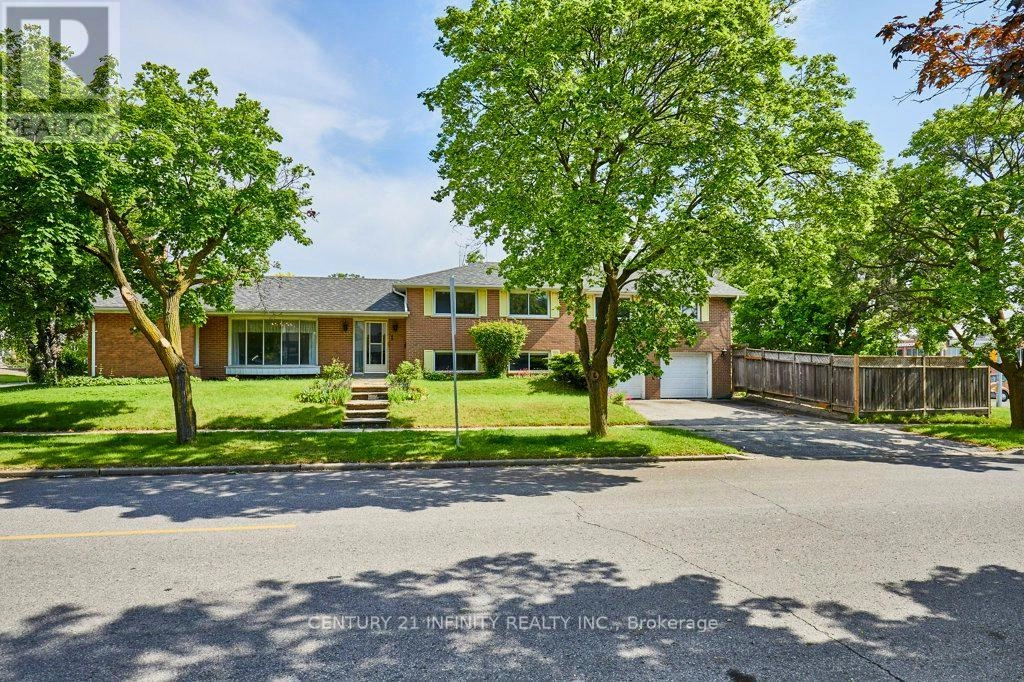 1 Goodland Gate, Toronto, Ontario  M1S 1V4 - Photo 1 - E12361378